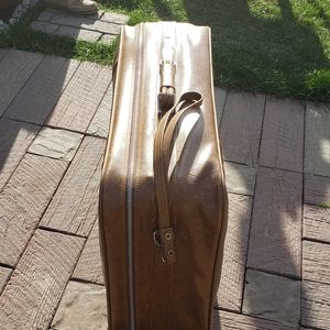 Travel leather bag